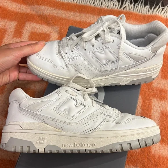 New Balance 550 Logo Patch Lace-Up Sneakers - Picture 4 of 11